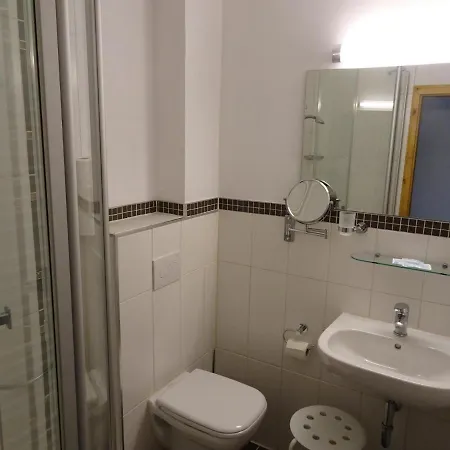 Kobar Hotel 3*